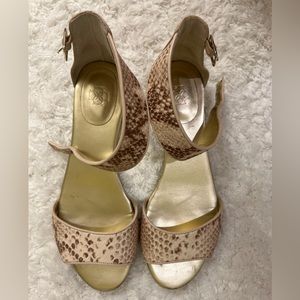 Sandals cream and gold size 7.5 great for summer events